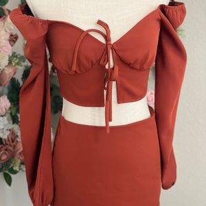 Off the shoulder long sleeve 2 pc skirt set